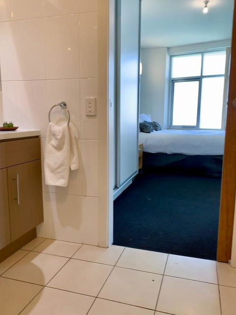 Wallaroo Marina Stayz - Lightning Ridge Tourism 13