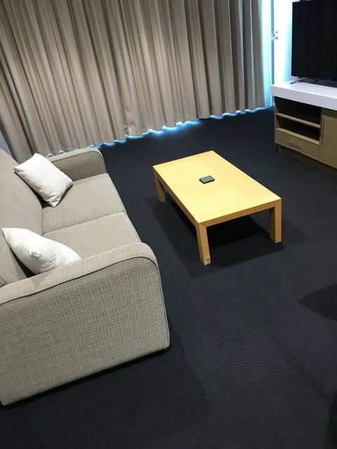 Wallaroo Marina Stayz - Lightning Ridge Tourism 7