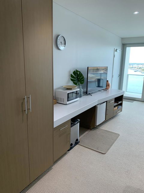 Wallaroo Marina Stayz - Lightning Ridge Tourism 1