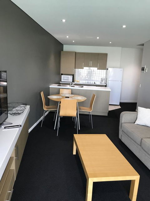 Wallaroo Marina Stayz - Lightning Ridge Tourism 18