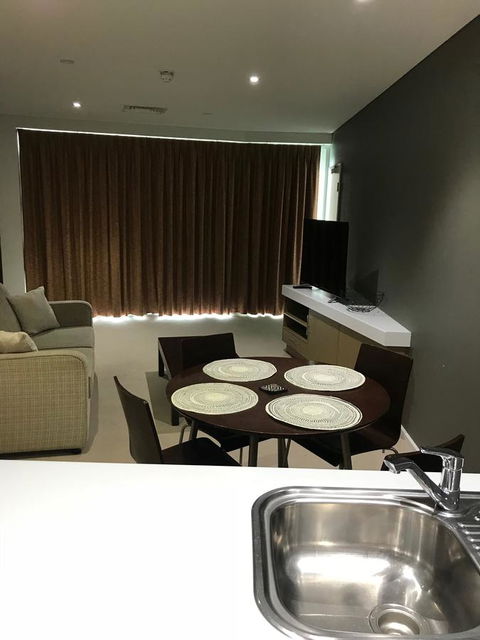 Wallaroo Marina Stayz - Lightning Ridge Tourism 20