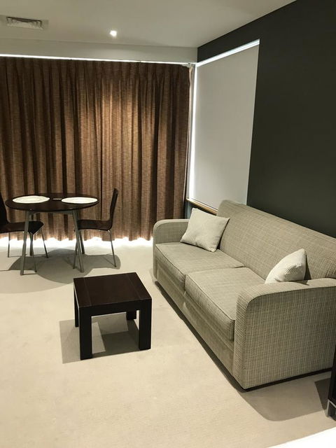 Wallaroo Marina Stayz - Lightning Ridge Tourism 22