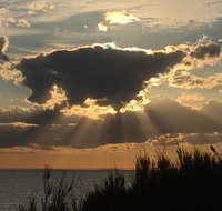 Blissful Beachfront Beachouse - Lightning Ridge Tourism