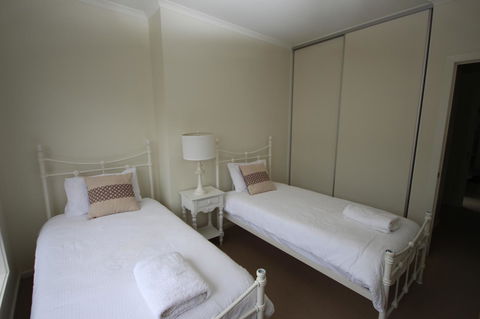 Wallaroo Marina Apartments - Lightning Ridge Tourism 39