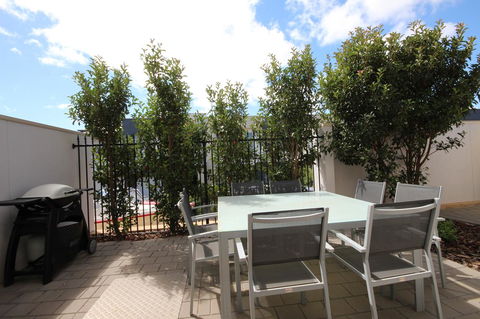 Wallaroo Marina Apartments - Lightning Ridge Tourism 27