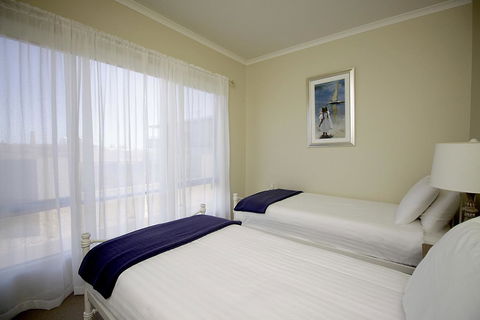 Wallaroo Marina Apartments - Lightning Ridge Tourism 9