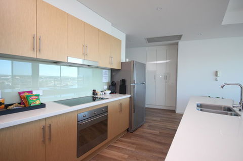 Wallaroo Marina Apartments - Lightning Ridge Tourism 11
