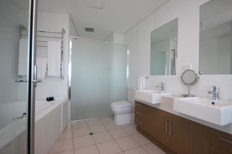 Wallaroo Marina Apartments - Lightning Ridge Tourism 13