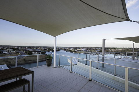 Wallaroo Marina Apartments - Lightning Ridge Tourism 34