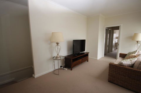 Wallaroo Marina Apartments - Lightning Ridge Tourism 38