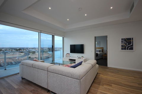 Wallaroo Marina Apartments - Lightning Ridge Tourism 3