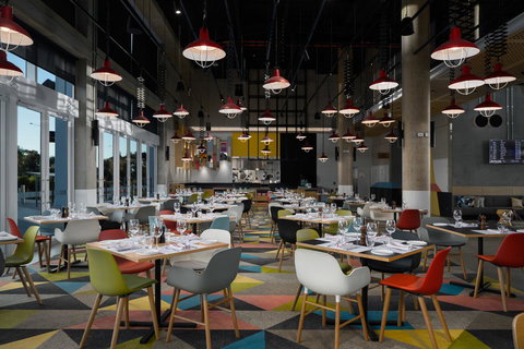 Atura Adelaide Airport - Lightning Ridge Tourism 11