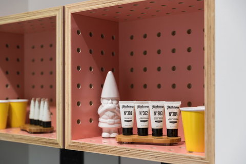 Atura Adelaide Airport - Lightning Ridge Tourism 13