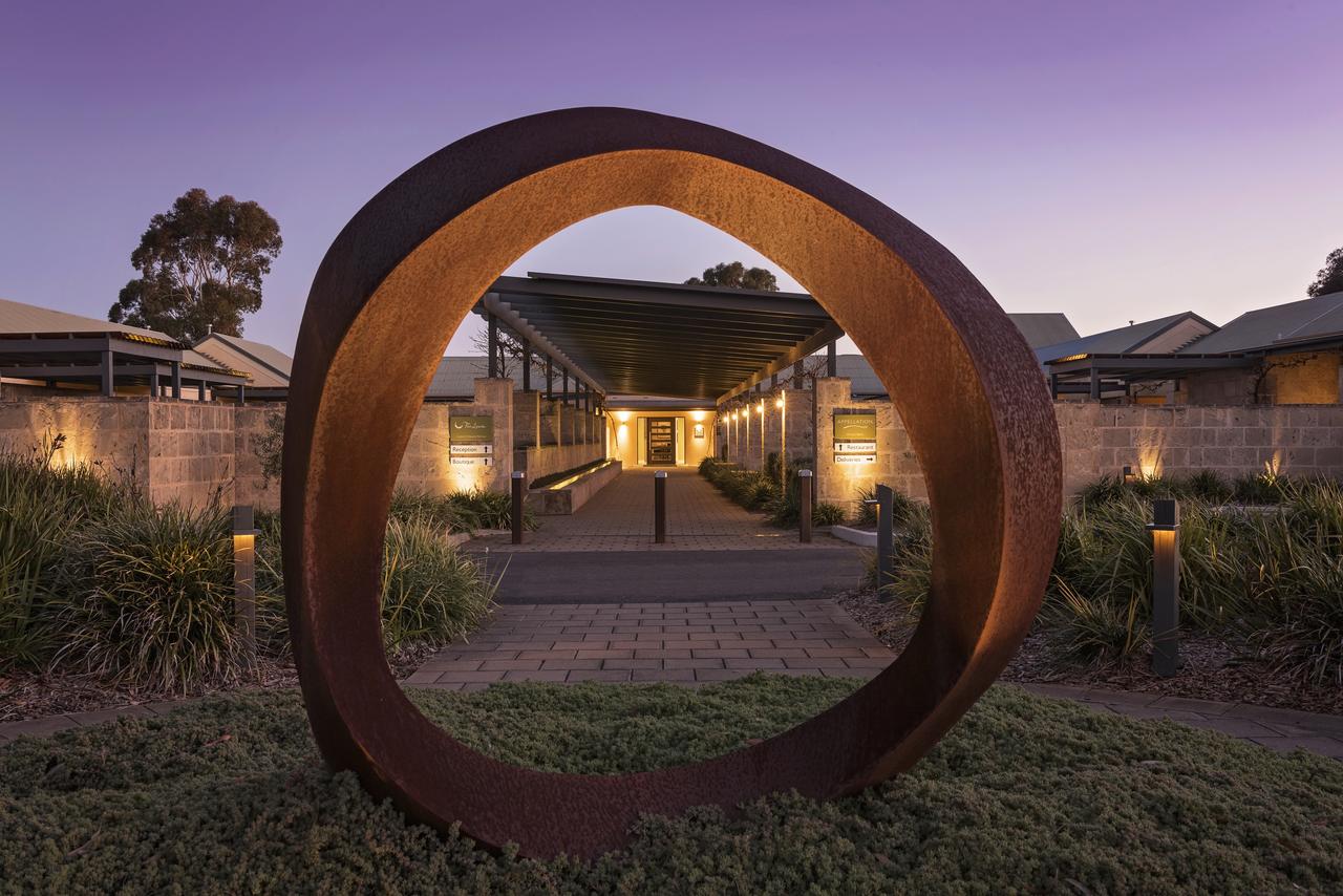  Lightning Ridge Tourism