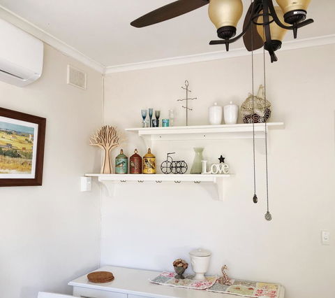 Beautiful Garden House - Lightning Ridge Tourism 17