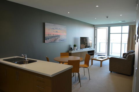 Wallaroo Marina Luxury Apartment - Lightning Ridge Tourism 13