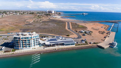 Wallaroo Marina Luxury Apartment - Lightning Ridge Tourism 22