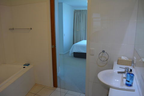 Wallaroo Marina Luxury Apartment - Lightning Ridge Tourism 20