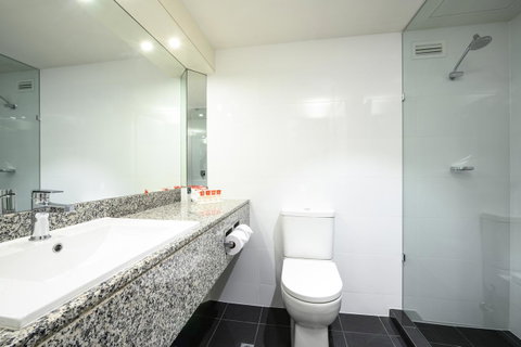 Hotel Grand Chancellor Adelaide - Lightning Ridge Tourism 41