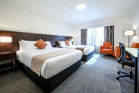 Hotel Grand Chancellor Adelaide - Lightning Ridge Tourism 13