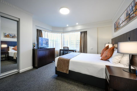 Hotel Grand Chancellor Adelaide - Lightning Ridge Tourism 6