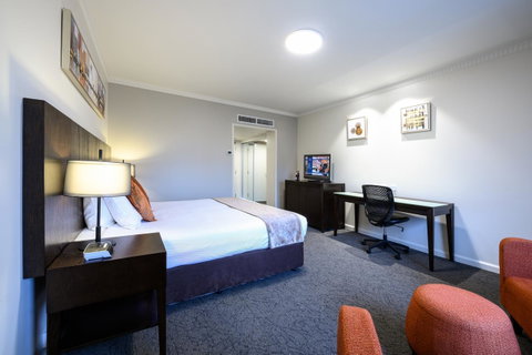 Hotel Grand Chancellor Adelaide - Lightning Ridge Tourism 9