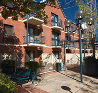 BreakFree Adelaide - Lightning Ridge Tourism