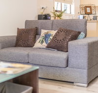 Tanunda's Magpie House - Lightning Ridge Tourism