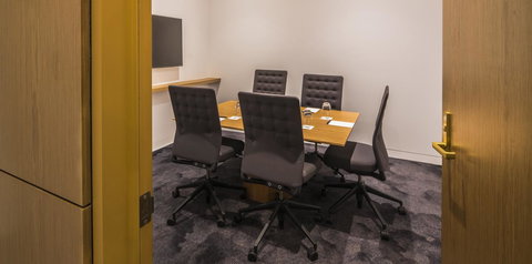 Pullman Adelaide - Lightning Ridge Tourism 11