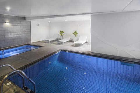 Pullman Adelaide - Lightning Ridge Tourism 2