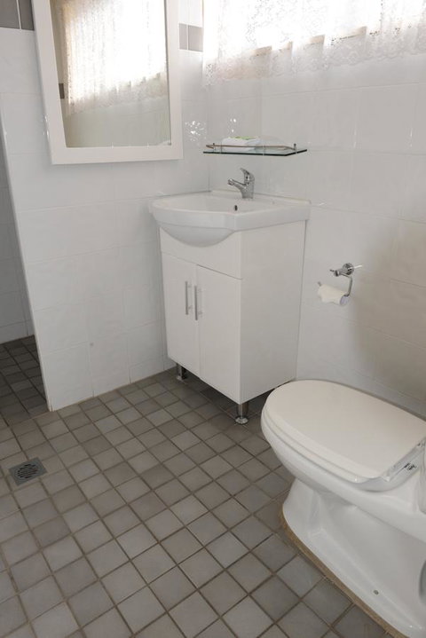 Ardeanal Motel - Lightning Ridge Tourism 9