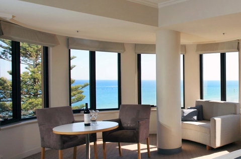 Stamford Grand Adelaide - Lightning Ridge Tourism 2