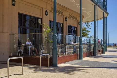 Stamford Grand Adelaide - Lightning Ridge Tourism 29