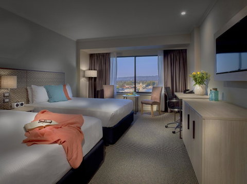 Stamford Grand Adelaide - Lightning Ridge Tourism 34