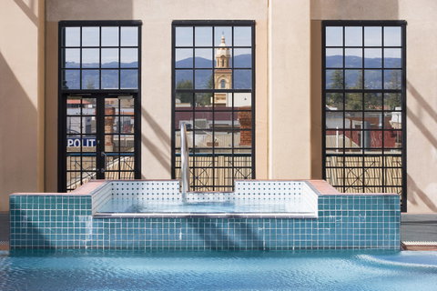 Stamford Grand Adelaide - Lightning Ridge Tourism 40