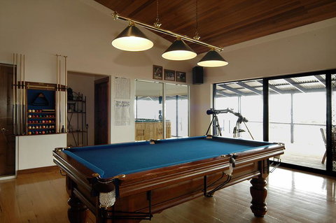 Doyles On The Bay - Lightning Ridge Tourism 13