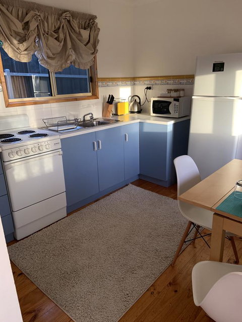 Moana Beach Sunset Holiday Accommodation A - Lightning Ridge Tourism 2