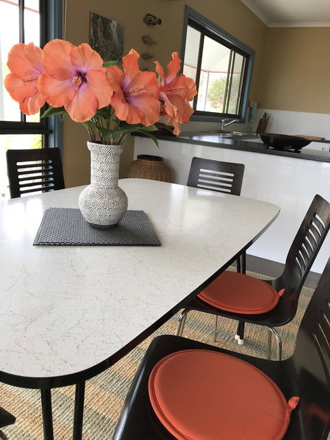 Kestrel Downs - Lightning Ridge Tourism 6