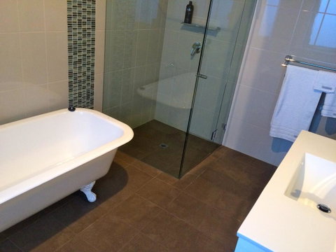 Penzance Cottage Glenelg - Lightning Ridge Tourism 7