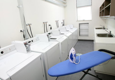 Adabco Boutique Hotel Adelaide - Lightning Ridge Tourism 33