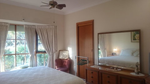 Gaerwood B&B - Lightning Ridge Tourism 4