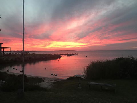 Hydeaway Bay - Own Private Bay + Kayaks - Lightning Ridge Tourism 1