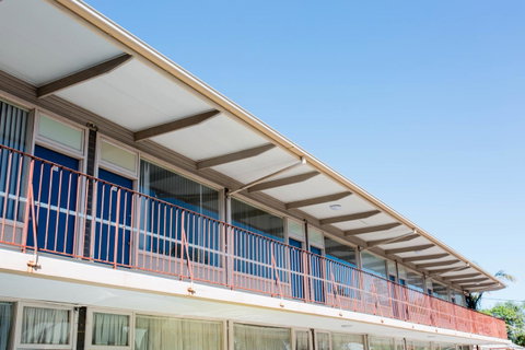 Bay Motel Hotel - Lightning Ridge Tourism 16