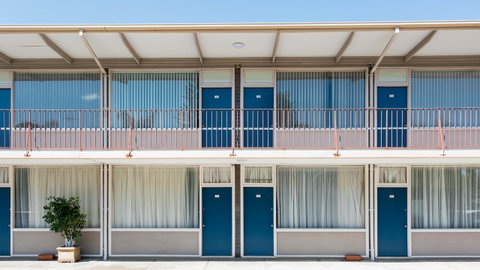 Bay Motel Hotel - Lightning Ridge Tourism 18