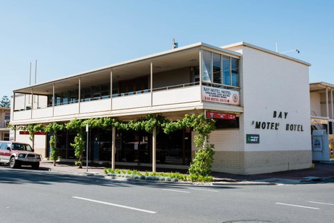Bay Motel Hotel - Lightning Ridge Tourism 24