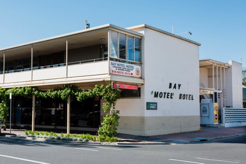 Bay Motel Hotel - Lightning Ridge Tourism 21