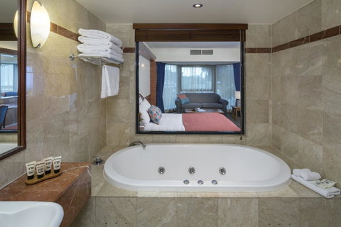 Arkaba Hotel - Lightning Ridge Tourism 12
