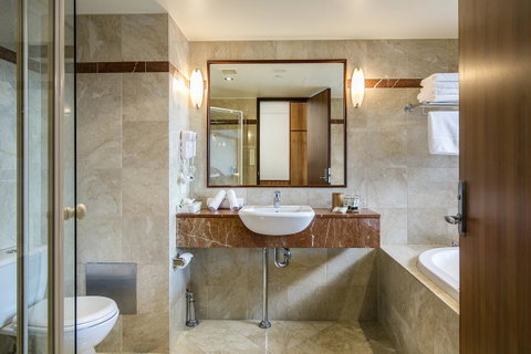 Arkaba Hotel - Lightning Ridge Tourism 23