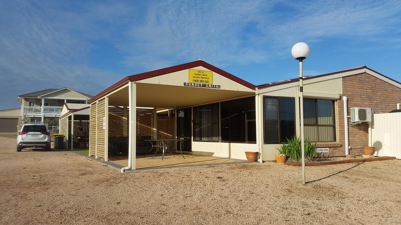 North Beach SA Lightning Ridge Tourism