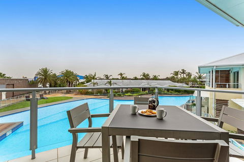 Pacific Blue 278-265 Sandy Pt Rd- Dual Key Access, Wifi, Linen And Air Conditioning - Lightning Ridge Tourism 2